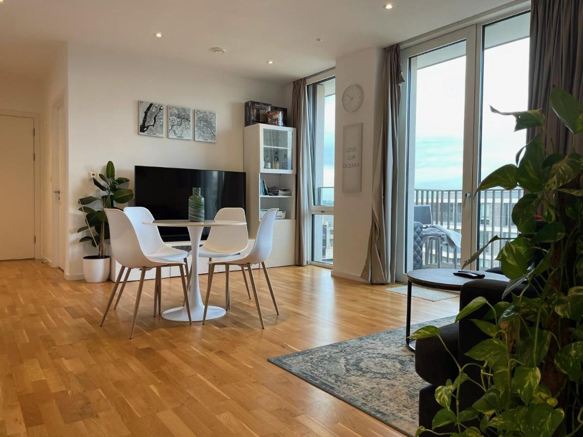 Luxury En-Suite Room Olympic Village In Shared Apartment ロンドン エクステリア 写真
